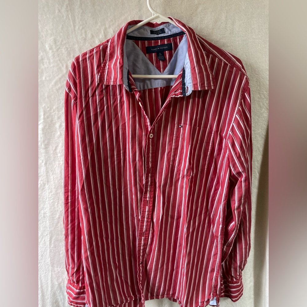 Men’s size XL button down. Red and white striped Tommy Hilfiger